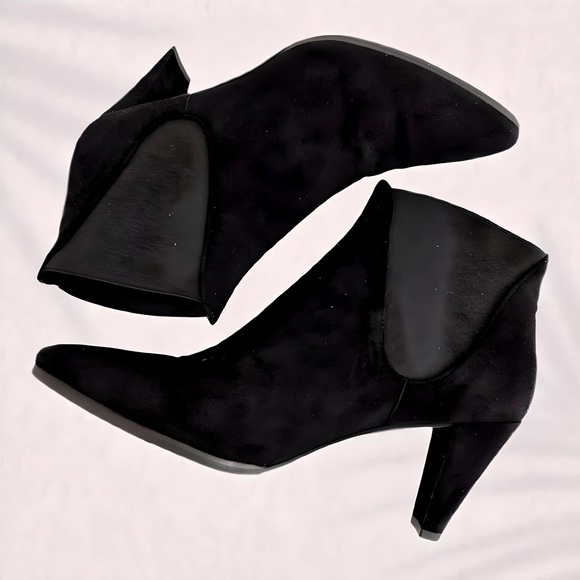 Stuart Weitzman Black Suede Chelsea Ankle Booties - Picture 5 of 9